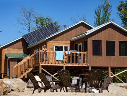 Domaine du Renard Bleu - Chalet Faucon, Aigle, Suisse